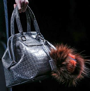 fendi sconto outlet|fendi outlet online store.